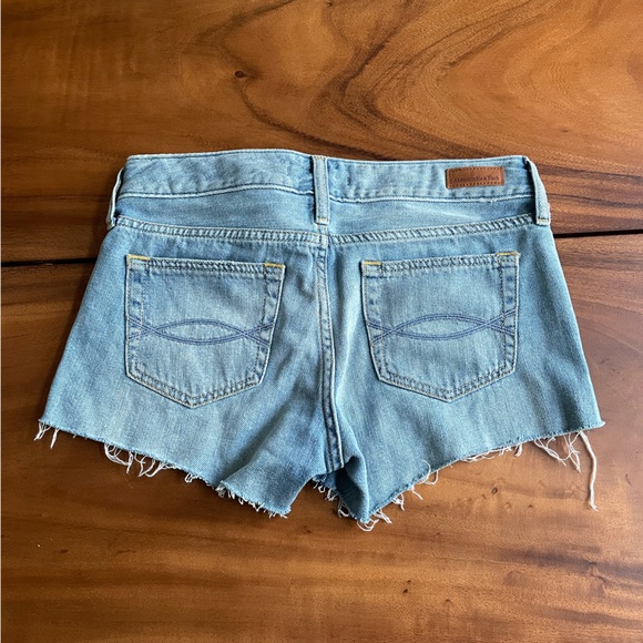 A&F Distressed Denim Shorts - Picture 2 of 4